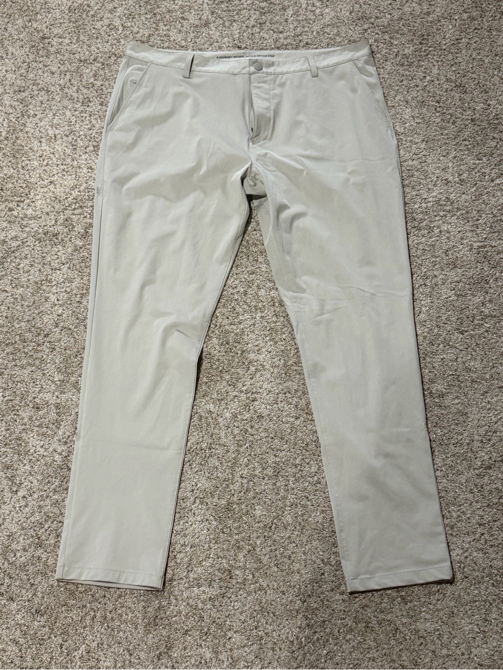 Rhone Commuter Slim Pants – Size 40